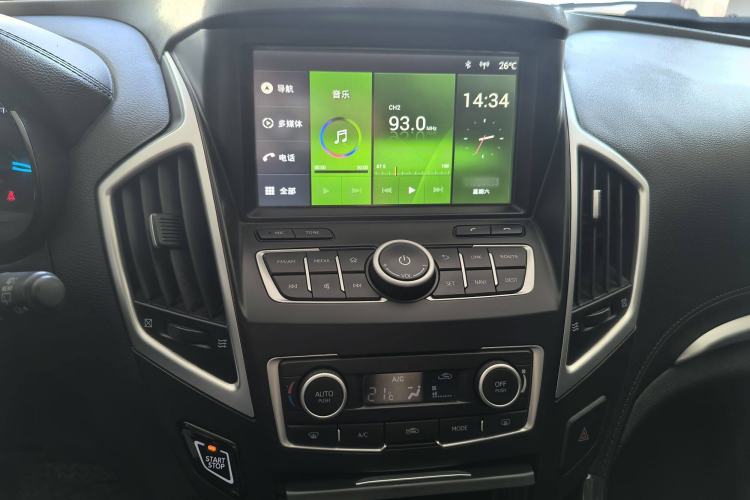 Used Dongfeng Aeolus AX7 2016 2.0L Automatic Zhiyi Trim Interior 3
