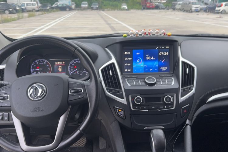 Used Dongfeng Aeolus AX7 2016 2.0L Automatic Zhiyi Trim Interior 3