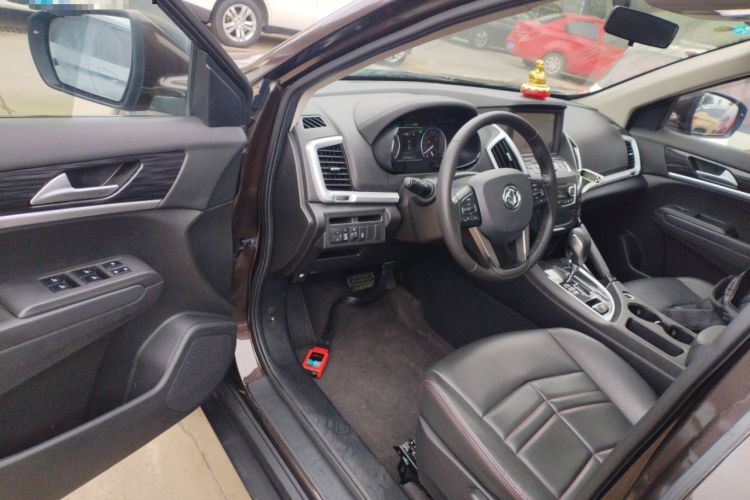 Used Dongfeng Aeolus AX7 2016 2.0L Automatic Zhiyi Trim Interior 3