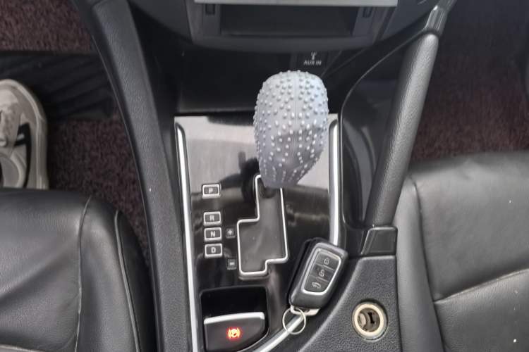 Used Dongfeng Aeolus AX7 2016 2.0L Automatic Zhiyi Trim Interior 4
