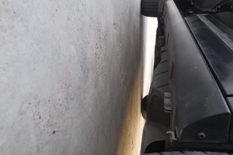 Used Dongfeng Aeolus AX7 2016 2.0L Automatic Zhiyi Trim Left Side Sill