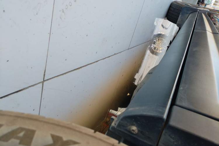 Used Dongfeng Aeolus AX7 2016 2.3L Automatic ZhiZun Version Left Side Sill