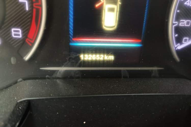 Used Dongfeng Aeolus AX7 2016 2.0L Automatic Zhiyi Trim Odometer Close Up