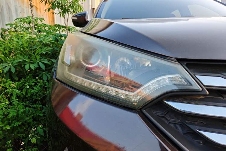 Used Dongfeng Aeolus AX7 2016 2.0L Automatic Zhiyi Trim Right Front Headlight