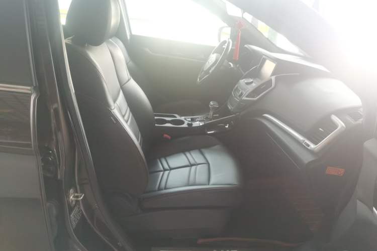 Used Dongfeng Aeolus AX7 2016 2.0L Automatic Zhiyi Trim Right Front Seat