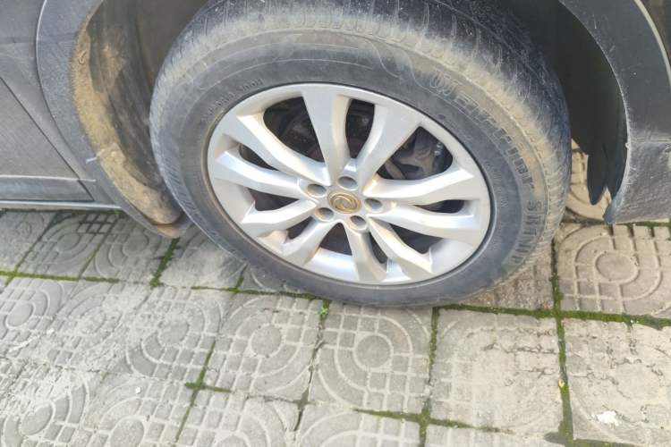 Used Dongfeng Aeolus AX7 2016 2.0L Automatic Zhiyi Trim Right Front Wheel Hub