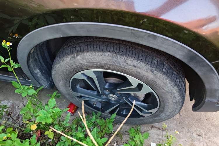 Used Dongfeng Aeolus AX7 2016 2.0L Automatic Zhiyi Trim Right Front Wheel Hub