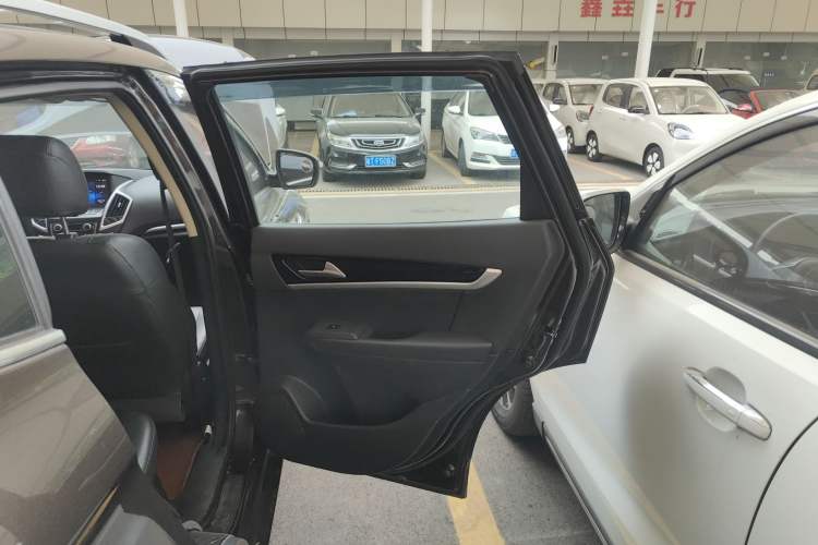 Used Dongfeng Aeolus AX7 2016 2.0L Automatic Zhiyi Trim Right Rear Door Interior
