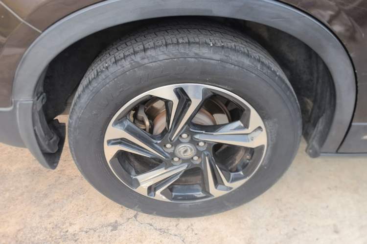 Used Dongfeng Aeolus AX7 2016 2.0L Automatic Zhiyi Trim Right Rear Wheel Hub