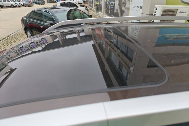 Used Dongfeng Aeolus AX7 2016 2.3L Automatic ZhiZun Version Roof