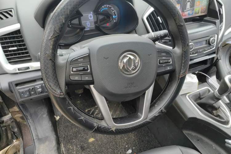 Used Dongfeng Aeolus AX7 2016 1.4T Manual Zhuyue Model Steering Wheel