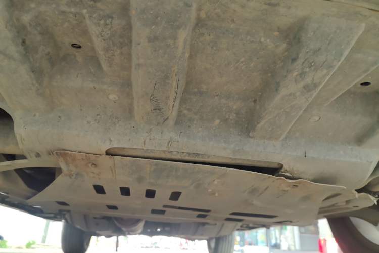 Used Dongfeng Aeolus AX7 2016 2.0L Automatic Zhiyi Trim Chassis Front