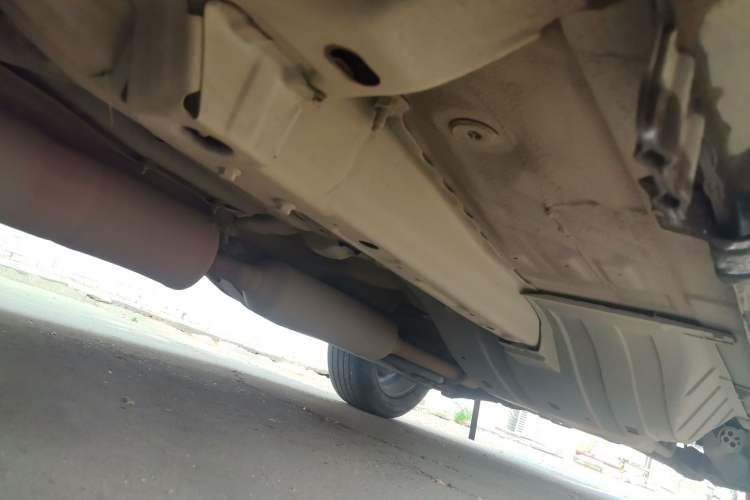 Used Dongfeng Aeolus AX7 2016 2.0L Automatic Zhiyi Trim Chassis Front Left