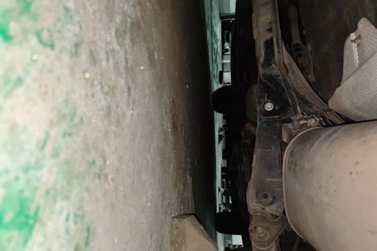 Used Dongfeng Aeolus AX7 2016 2.0L Automatic Zhiyi Trim Chassis Front Right