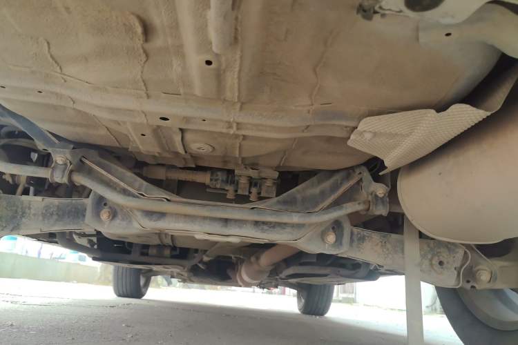 Used Dongfeng Aeolus AX7 2016 2.0L Automatic Zhiyi Trim Chassis Rear