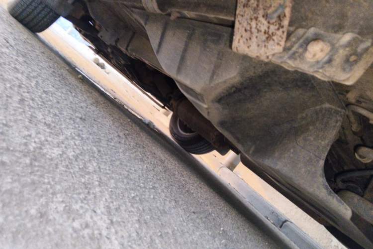Used Dongfeng Aeolus AX7 2016 2.0L Automatic Zhiyi Trim Chassis Rear Left