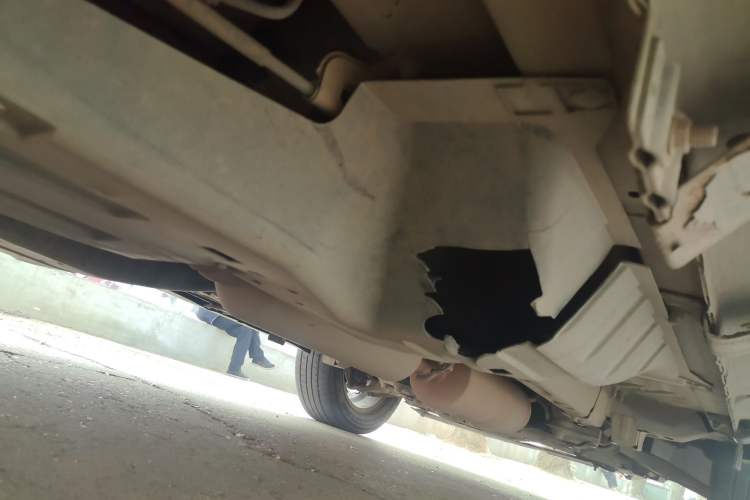 Used Dongfeng Aeolus AX7 2016 2.0L Automatic Zhiyi Trim Chassis Rear Right