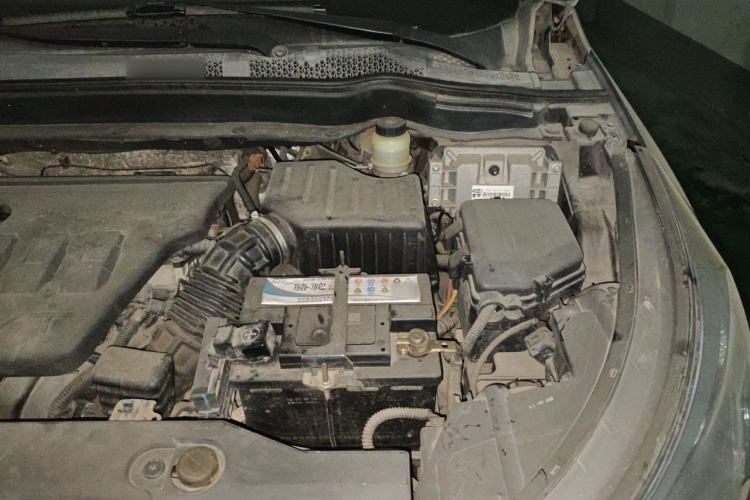 Used Dongfeng Aeolus AX7 2016 2.0L Automatic Zhiyi Trim Engine Bay Left