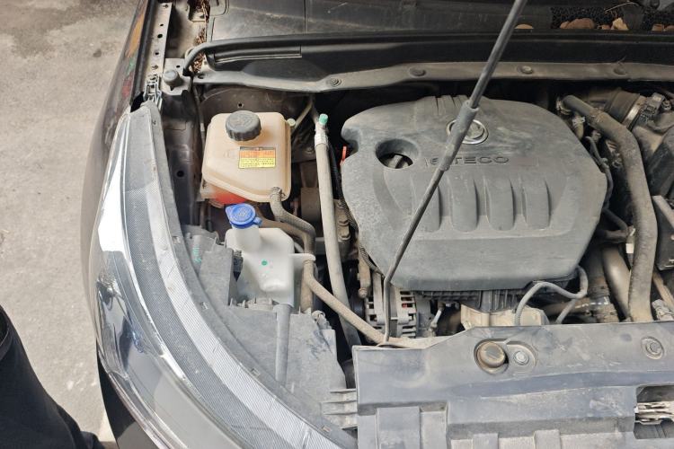 Used Dongfeng Aeolus AX7 2016 1.4T Manual Zhuyue Model Engine Bay Right