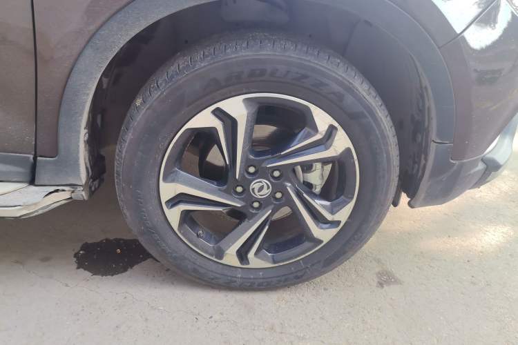 Used Dongfeng Aeolus AX7 2016 2.0L Automatic Zhiyi Trim Right Front Wheel Hub