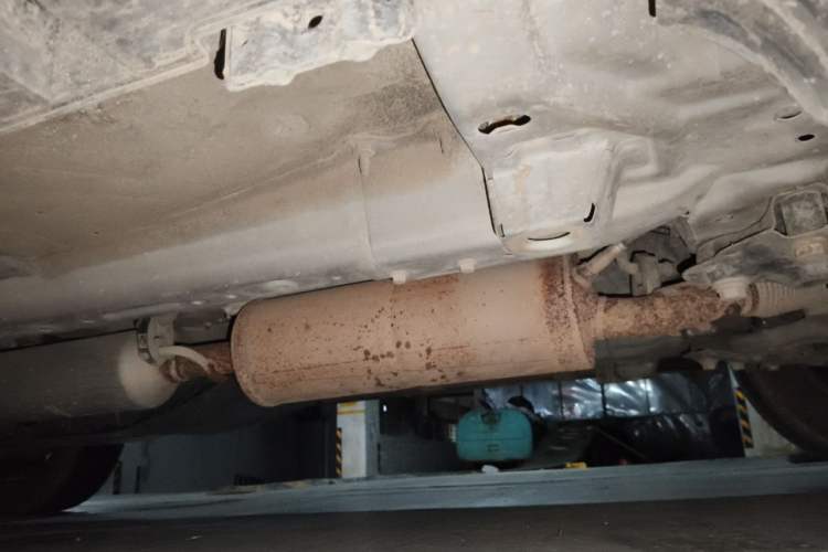 Used Dongfeng Aeolus AX7 2016 2.0L Manual Zhuyue Model Chassis Front Right
