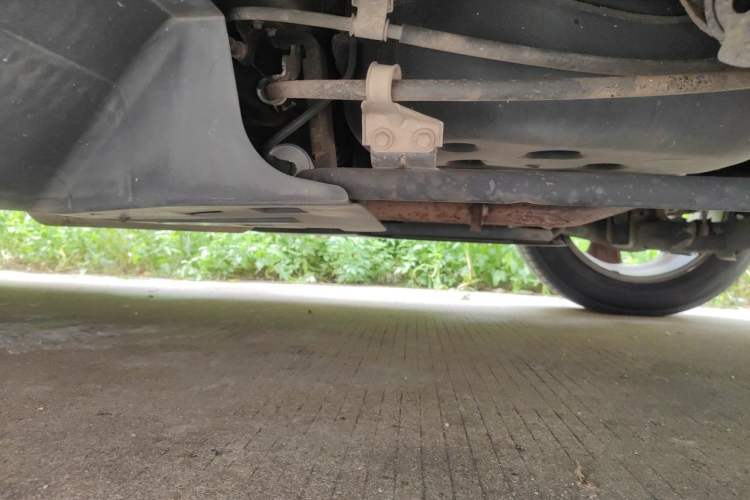 Used Dongfeng Aeolus AX7 2016 2.0L Automatic Zhiyi Trim Chassis Rear Left