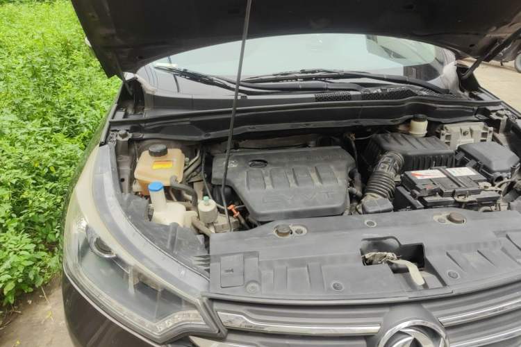 Used Dongfeng Aeolus AX7 2016 2.0L Automatic Zhiyi Trim Engine Bay Right