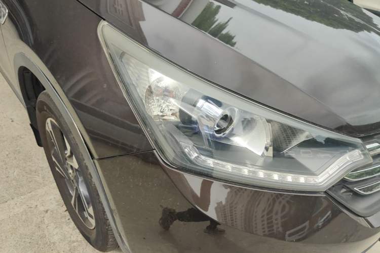 Used Dongfeng Aeolus AX7 2016 2.0L Automatic Zhiyi Trim Right Front Headlight