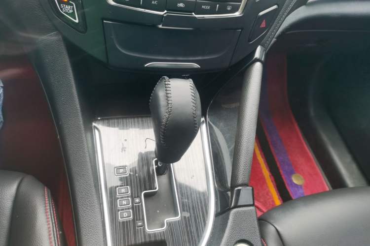 Used Dongfeng Aeolus AX7 2016 2.0L Automatic Zhiyi Trim Gear Lever