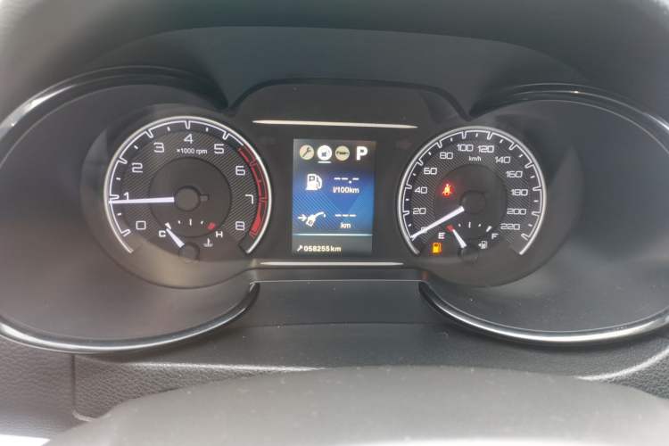 Used Dongfeng Aeolus AX7 2016 2.0L Automatic Zhiyi Trim Instrument Cluster
