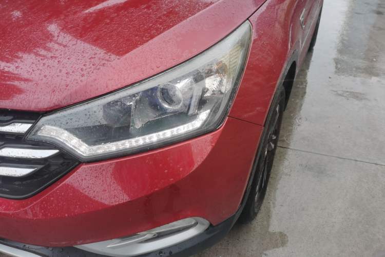 Used Dongfeng Aeolus AX7 2016 2.0L Automatic Zhiyi Trim Left Front Headlight
