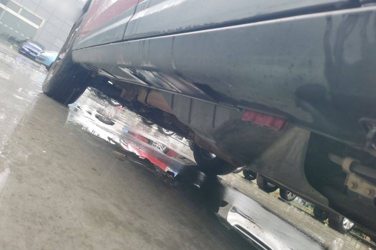 Used Dongfeng Aeolus AX7 2016 2.0L Automatic Zhiyi Trim Left Side Sill