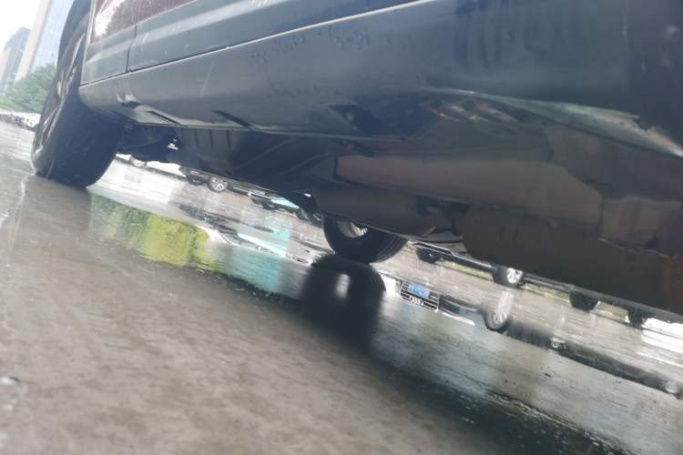 Used Dongfeng Aeolus AX7 2016 2.0L Automatic Zhiyi Trim Right Side Sill
