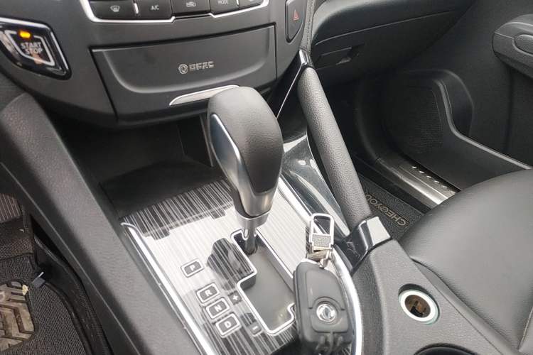 Used Dongfeng Aeolus AX7 2016 2.0L Automatic Zhiyi Trim Gear Lever