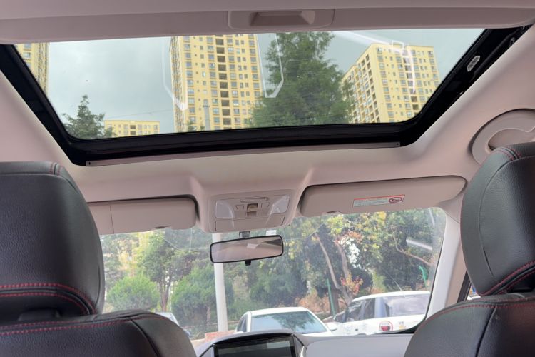 Used Dongfeng Aeolus AX7 2016 1.4T Manual Zhuyue Model Headliner