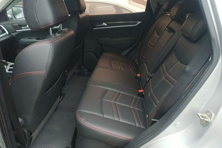 Used Dongfeng Aeolus AX7 2016 2.0L Automatic Zhiyi Trim Left Rear Seat