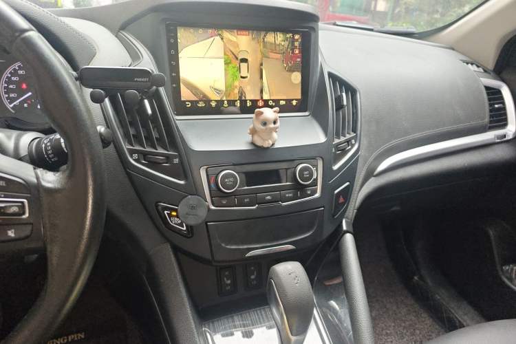 Used Dongfeng Aeolus AX7 2016 2.3L Automatic ZhiZun Version Audio And AC Panel