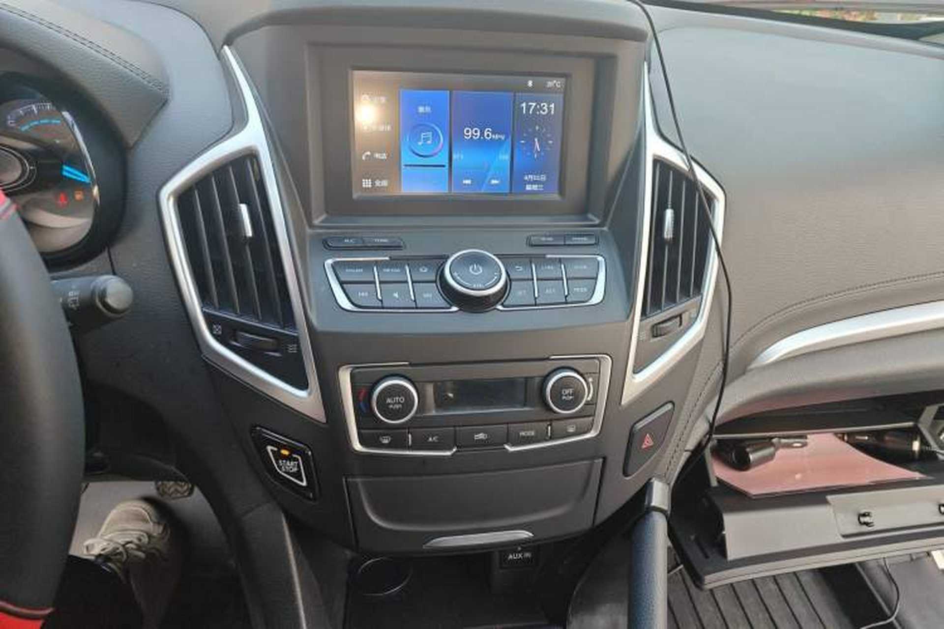 Used Dongfeng Aeolus AX7 2016 1.4T Manual Zhuyue Model Audio And AC Panel
