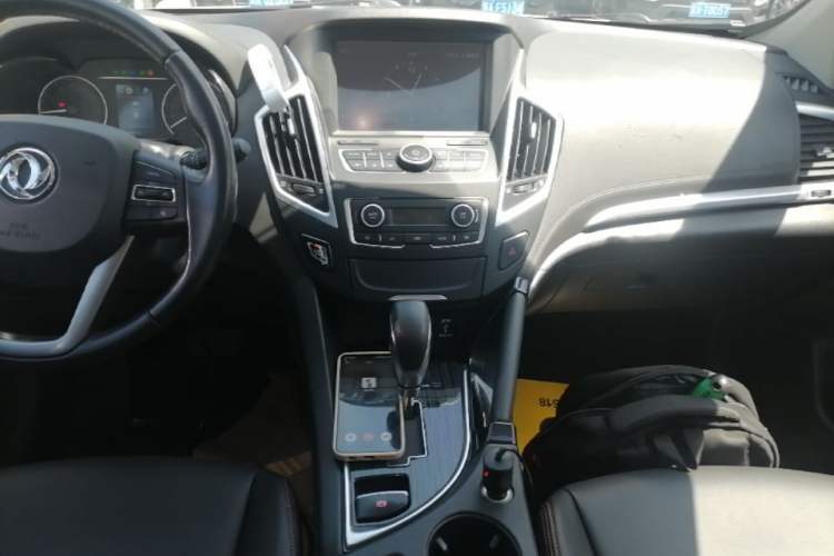 Used Dongfeng Aeolus AX7 2016 2.0L Automatic Zhiyi Trim Audio And AC Panel