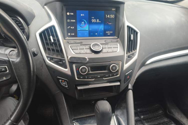 Used Dongfeng Aeolus AX7 2016 2.0L Automatic Zhiyi Trim Audio And AC Panel