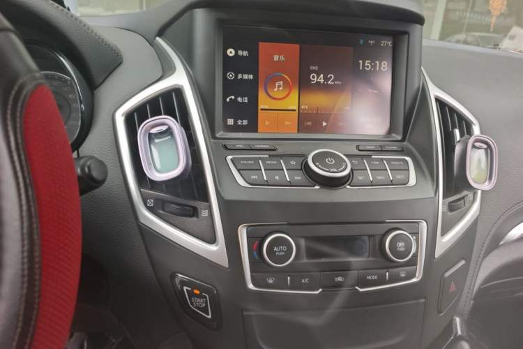 Used Dongfeng Aeolus AX7 2016 2.0L Automatic Zhiyi Trim Audio And AC Panel