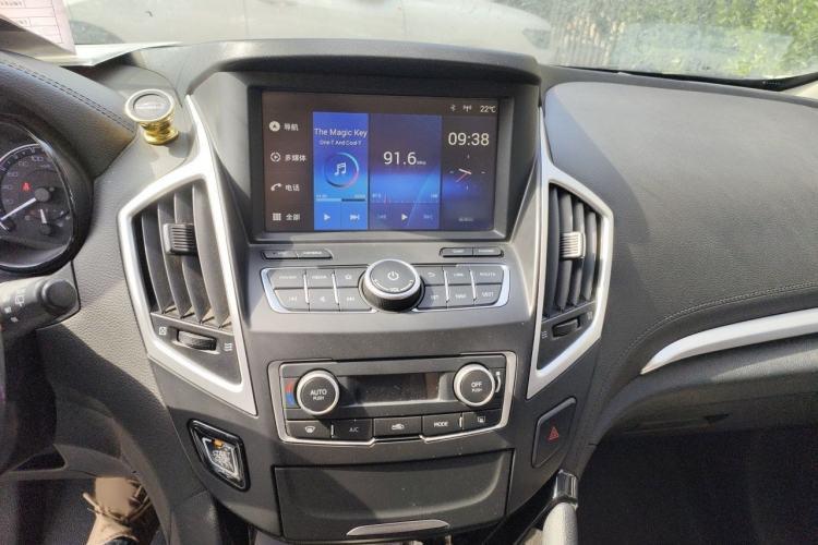 Used Dongfeng Aeolus AX7 2016 2.0L Automatic Zhiyi Trim Audio And AC Panel