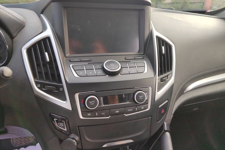 Used Dongfeng Aeolus AX7 2016 2.0L Automatic Zhiyi Trim Audio And AC Panel