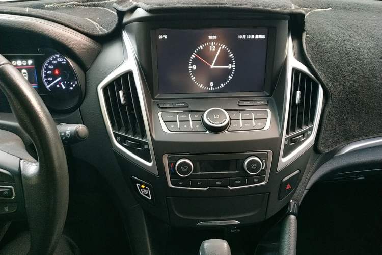 Used Dongfeng Aeolus AX7 2016 2.0L Automatic Zhiyi Trim Audio And AC Panel