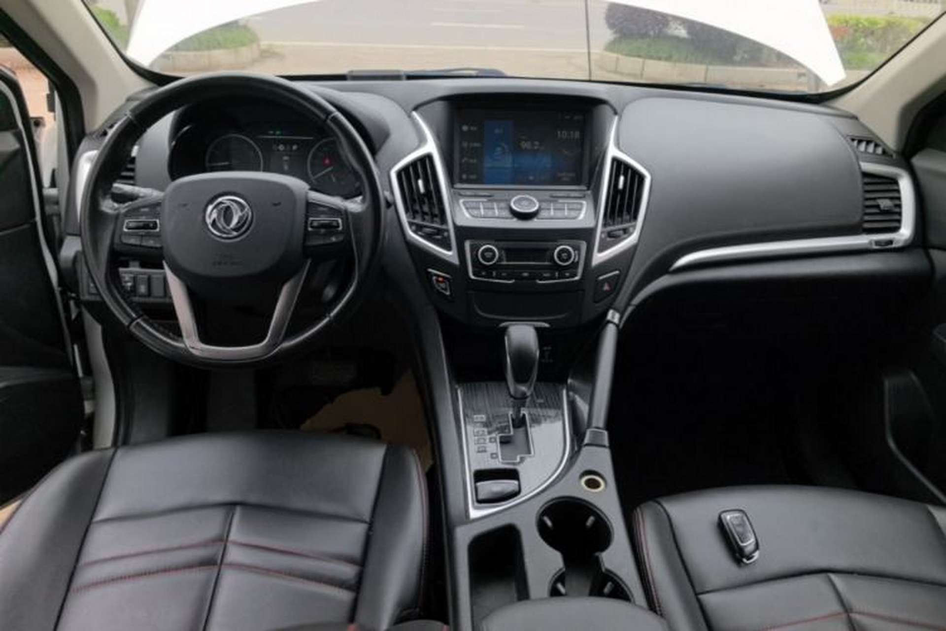 Used Dongfeng Aeolus AX7 2016 2.0L Automatic Zhiyi Trim Center Console