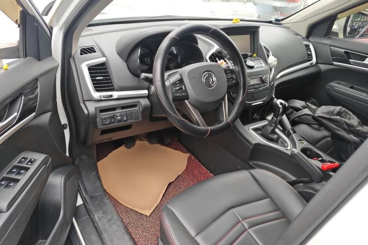 Used Dongfeng Aeolus AX7 2016 1.4T Manual Zhuyue Model Center Console