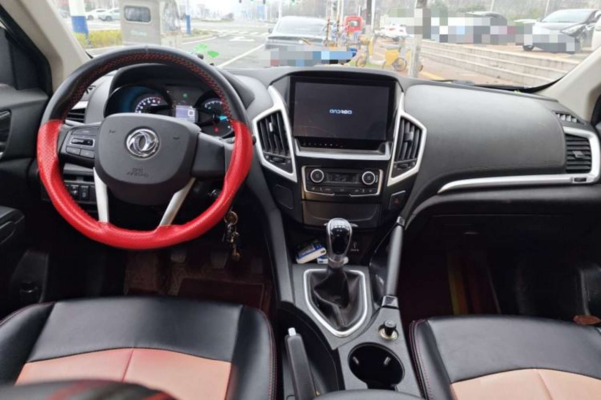 Used Dongfeng Aeolus AX7 2016 1.4T Manual ZhiShang Model Center Console