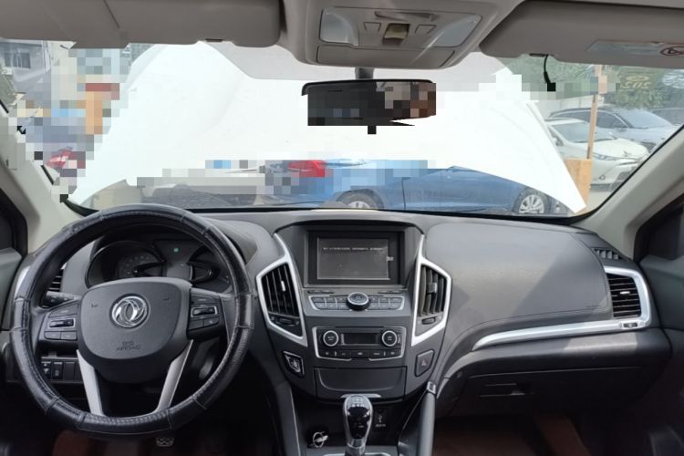 Used Dongfeng Aeolus AX7 2016 1.4T Manual Zhuyue Model Center Console