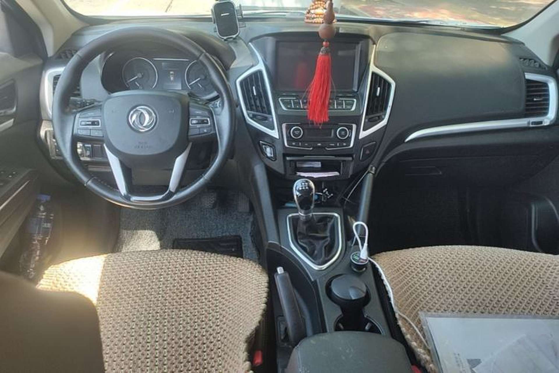 Used Dongfeng Aeolus AX7 2016 2.0L Manual Zhiyi Trim Center Console