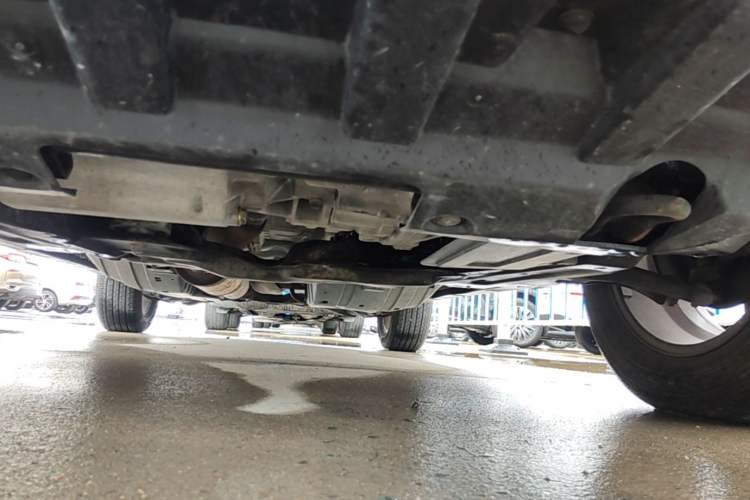 Used Dongfeng Aeolus AX7 2016 2.0L Automatic Zhiyi Trim Chassis Front